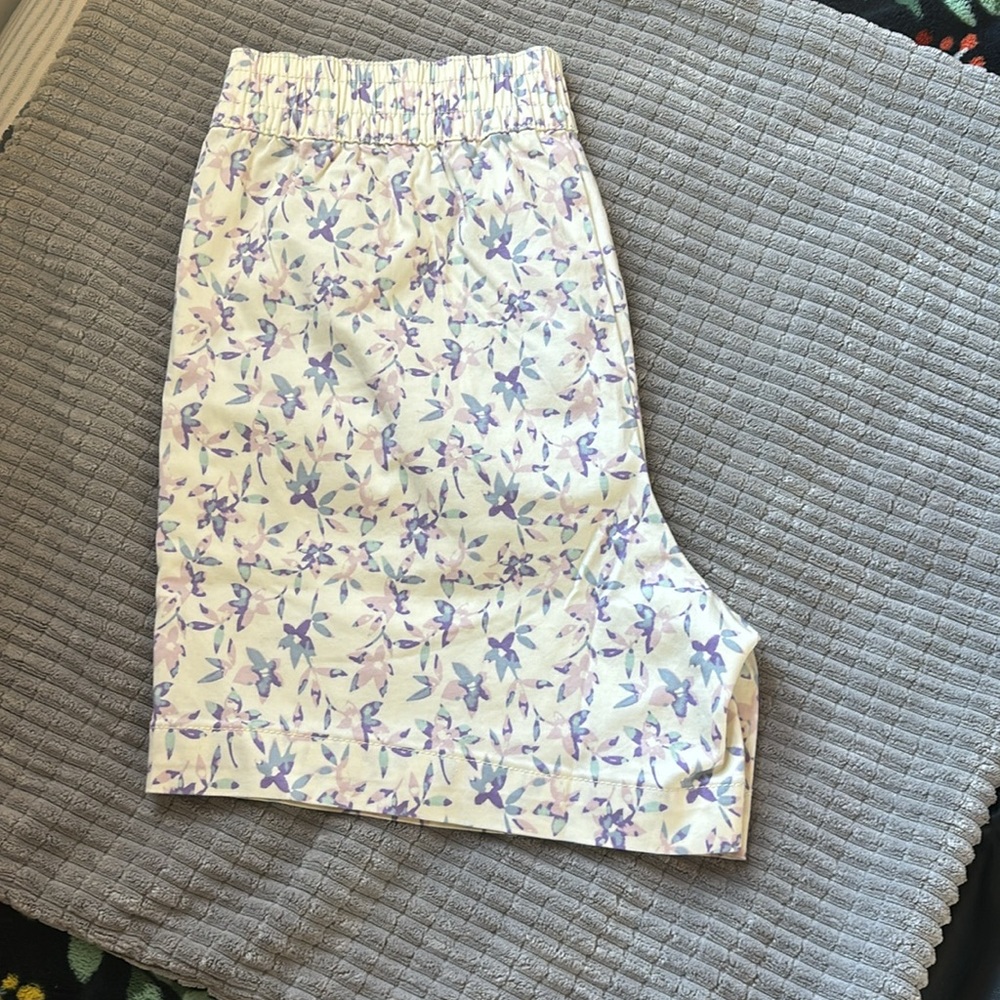 JACHS Girlfriend - Floral Shorts - Picture 4 of 8